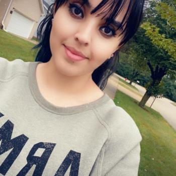 Babysitter in Itasca: Karely