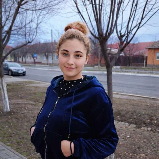 Babysitter in Oradea: Diana