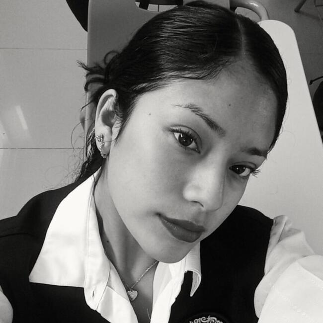 Babysitter in Los Cerrillos: Linda Nicole