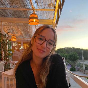 Babysitter στην περιοχή Μασσαλία: Allycia