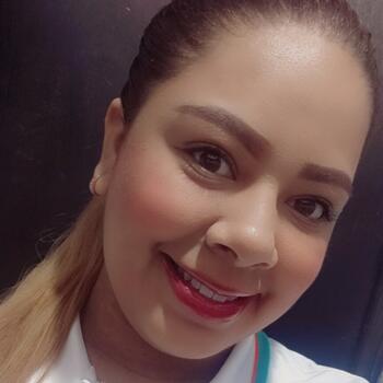 Niñera en Medellín: Karina andrea