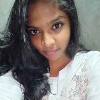 Babysitter Sri Jayewardenepura Kotte: Gayesha