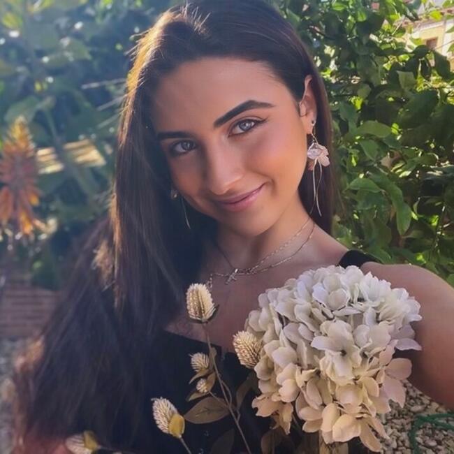 Canguro en Sevilla: Paola