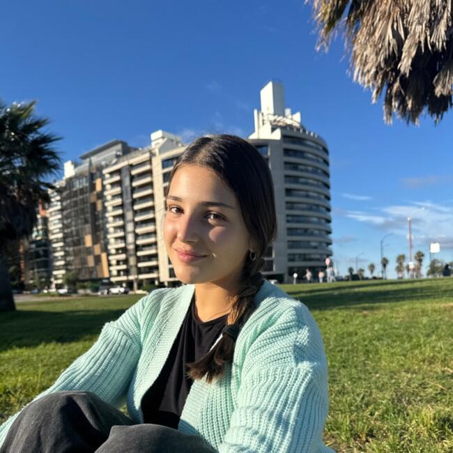Babysitter in Montevideo: Pia