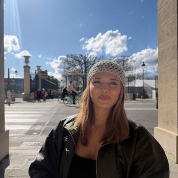 Babysitter in Paris: Maiwen