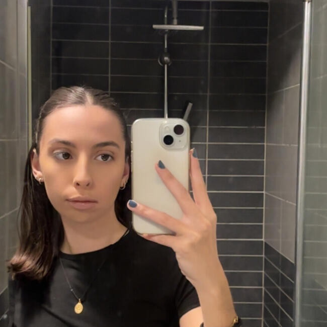 Babysitter in Montélimar: Clara