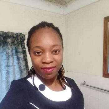 Babysitter in Kempton Park: Rumbidzai