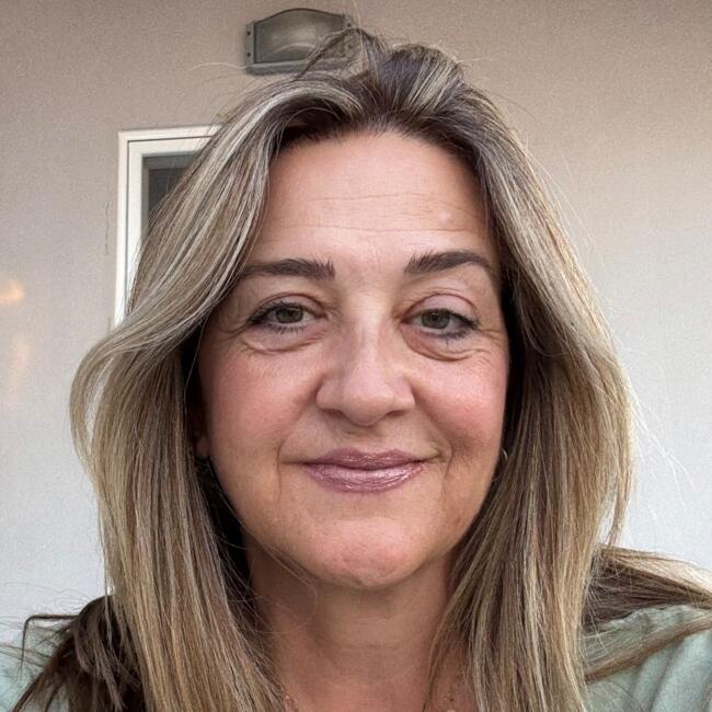 Babysitter στην περιοχή Αχαρνές: Giota