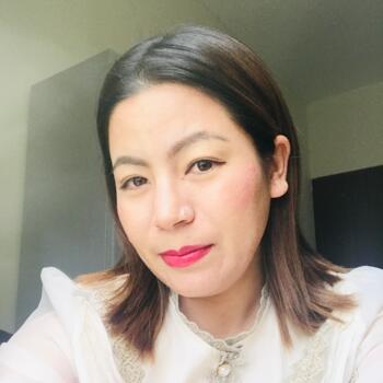 Babysitter in Dubai: Saloni