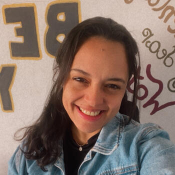 Babysitter Curitiba: Aline