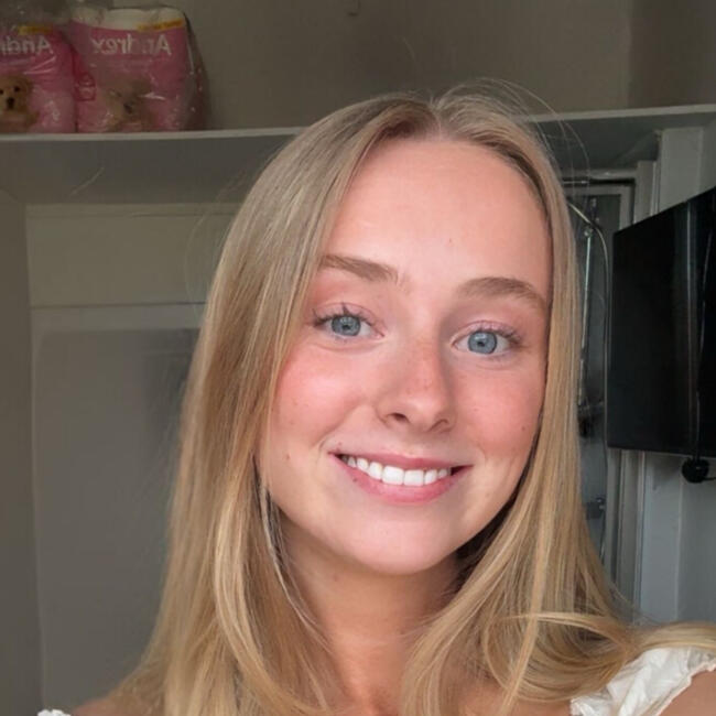 Babysitter in Vancouver: Meabh