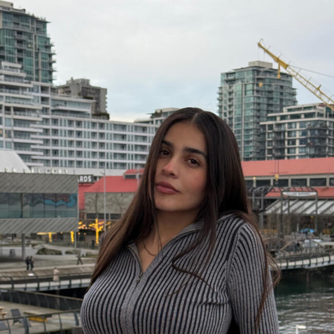 Baby-sitter in Brampton: Paula