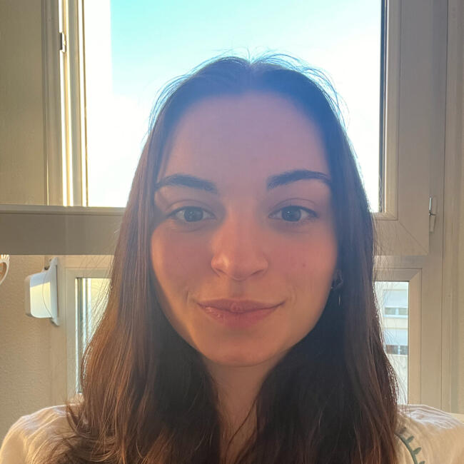 Babysitter in Lyon: Ines