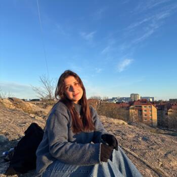 Barnvakt Huddinge: Bruna