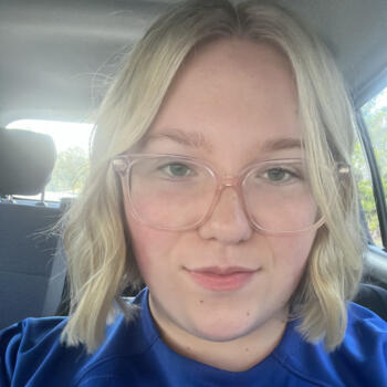 Babysitter Brisbane: Mackenzie