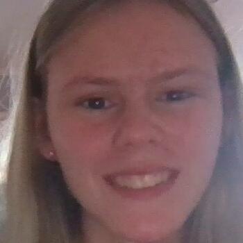 Babysitter in Peoria: Alee