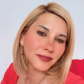 Niñera Almirante Brown: Elizabet