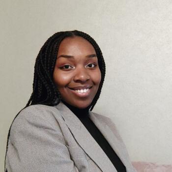 동두천시에 있는 베이비시터: Christel-Paulina