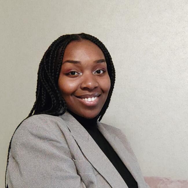 동두천시에 있는 베이비시터: Christel-Paulina