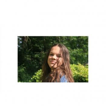 Oppas in Stiphout: Karlijn