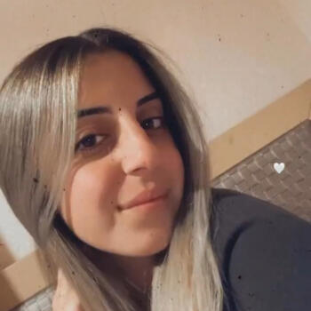 Babysitter στην περιοχή Αχαρνές: Πόπη