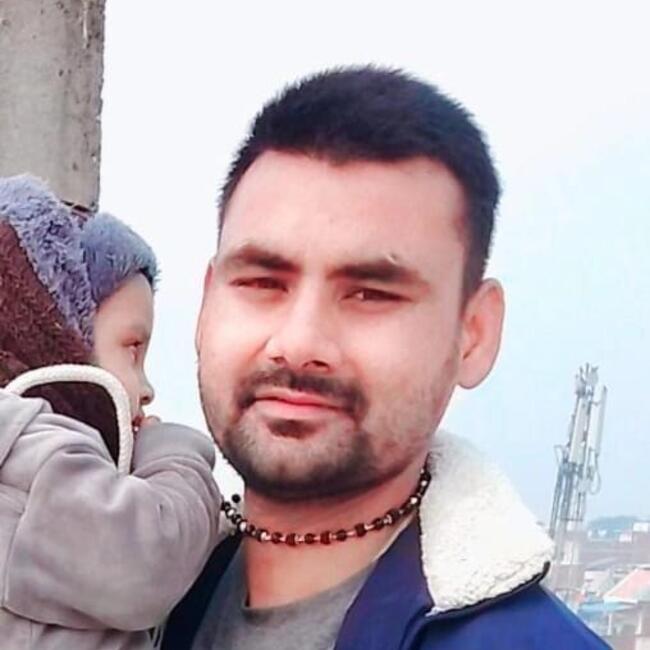 Babysitter in Prayagraj: Ajay Tripathi