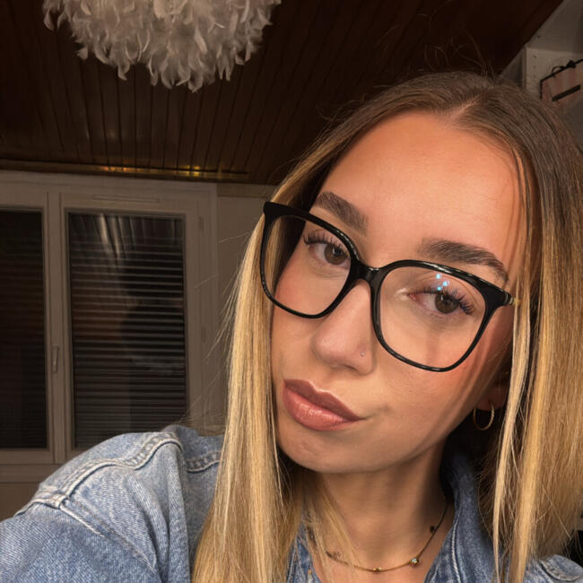 Babysitter in Issoire: Lou-Anne