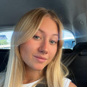 Babysitter in Almada: Anais