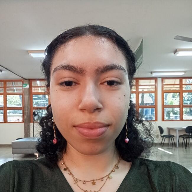 Babysitter in Londrina: Cecília