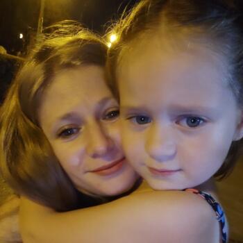 Babysitter in Tulcea: Elena