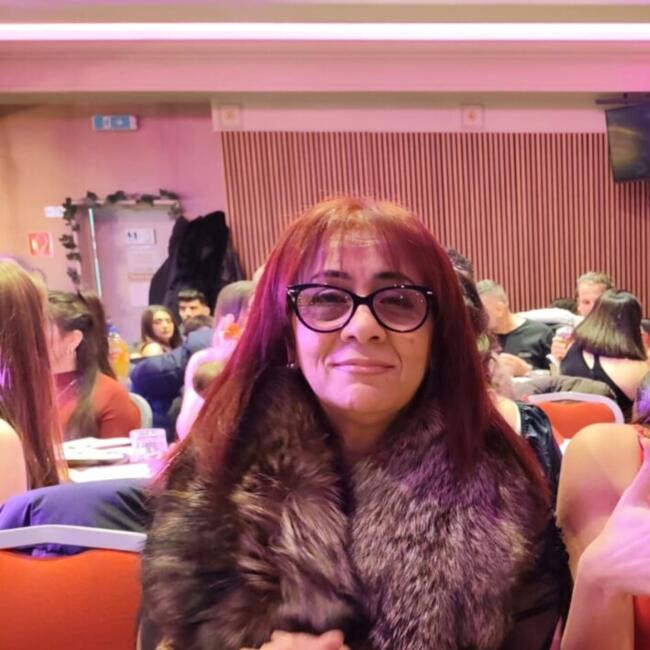 Babysitter in Ghent: Dr naela lulu