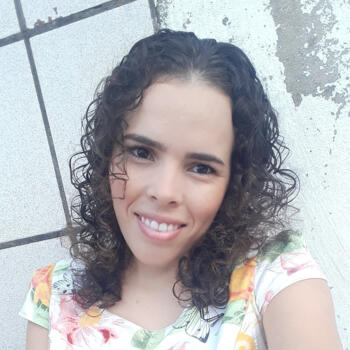 Babá em Fortaleza: Krysna