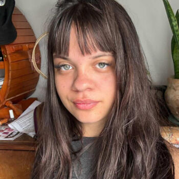Babysitter in Pilar: Brenda