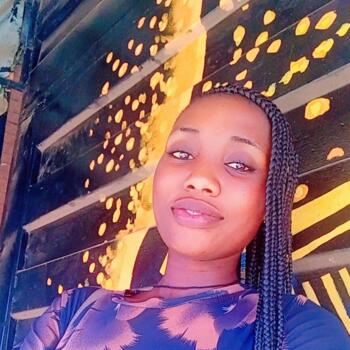 Babysitter in Accra: Gift barbra
