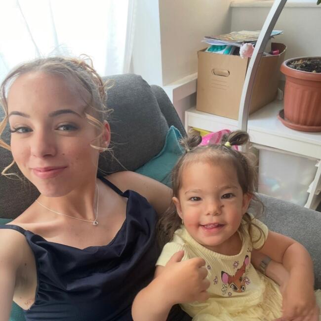 Babysitter in Budapest: Noémi