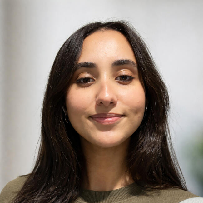 Babysitter in Casablanca: Aya