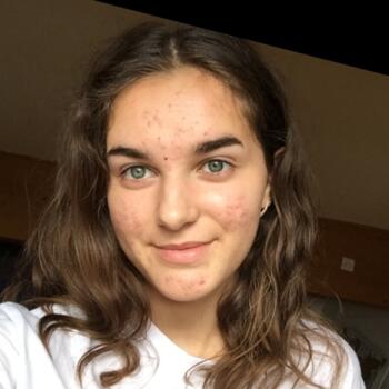 Babysitter in Rueil-Malmaison: Cassandra