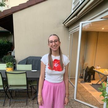 Babysitter in Chambéry: Elise