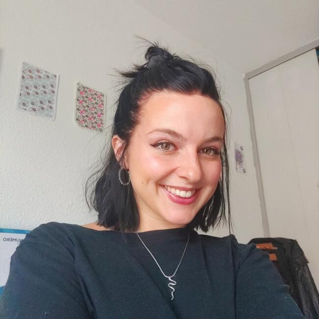 Babysitter in Bandol: Agathe