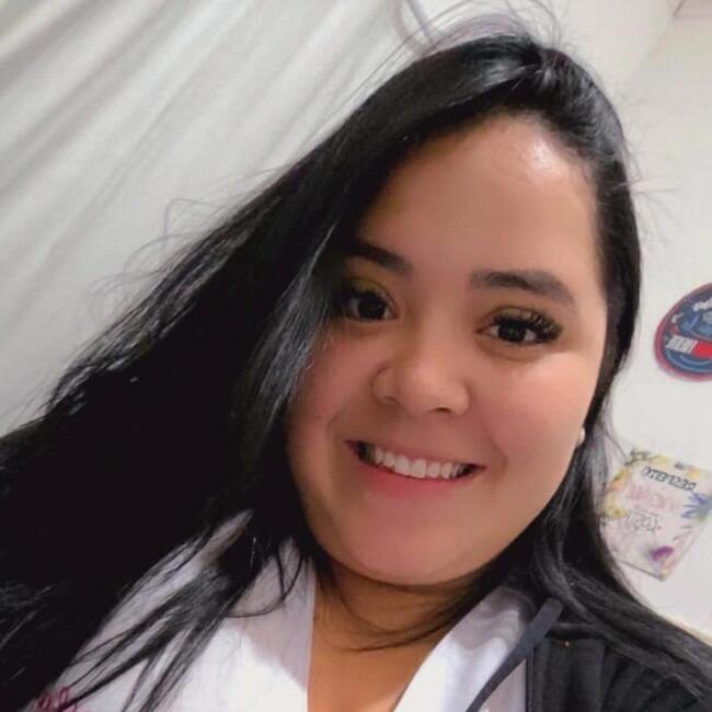 Babá em São José dos Pinhais: Larissa