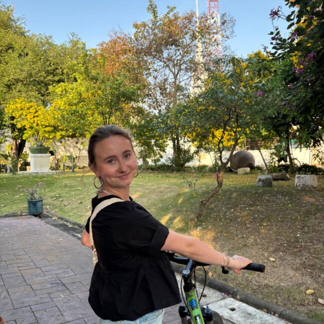 Oppas in Overveen: Lynn