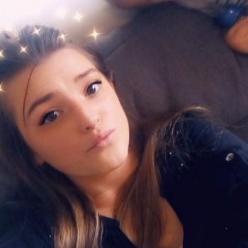 Babysitter in Bressoux: Daniella