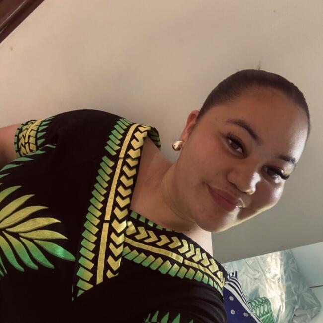 Babysitter in Auckland: Ella