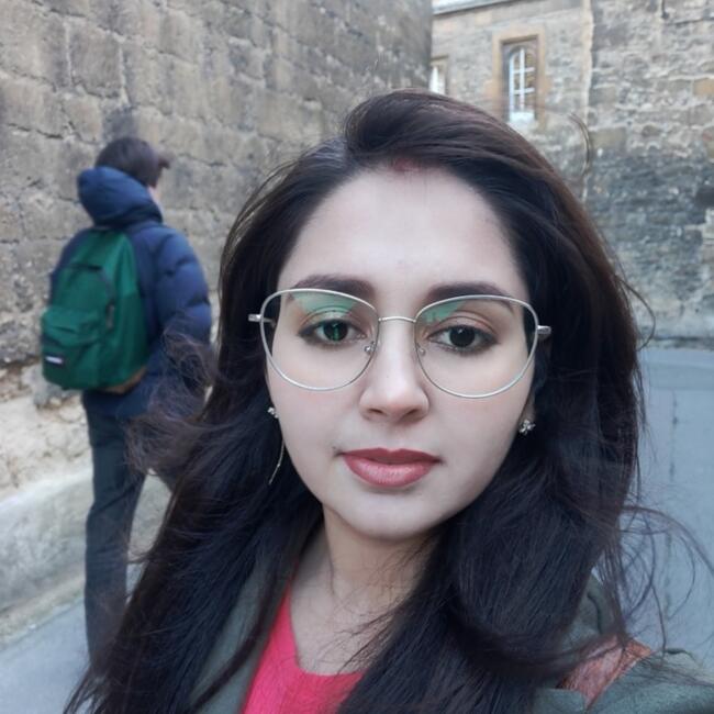 Babysitter in Brentford: Varsha