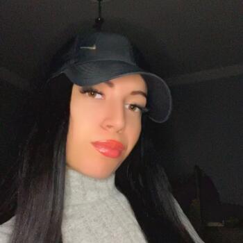 Babysitter στην περιοχή Πειραιάς: Κωνσταντινα