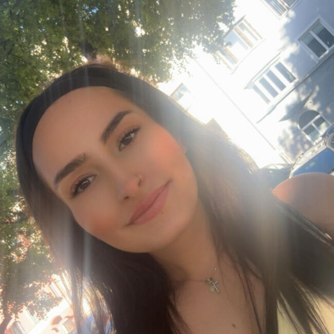 Babysitter in Innsbruck: Lea