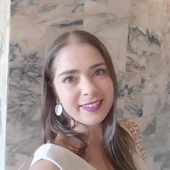 Babysitter in Matosinhos Municipality: Vera