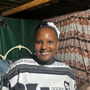 Babysitter in Evander: Khumbuzile