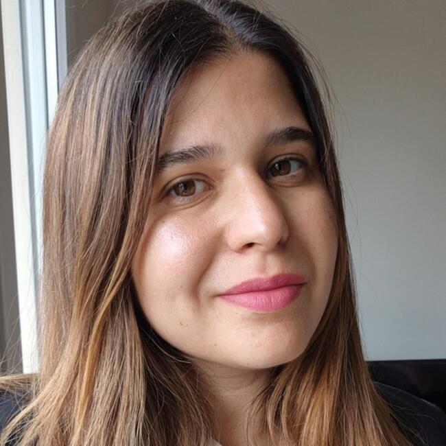 Babysitter in Limoges: Laura