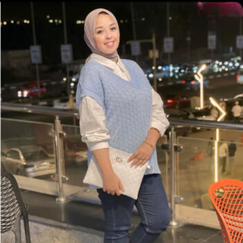 وظيفة جليسة أطفال في مدينة السادس من أكتوبر: وظيفة جليسة أطفال Noha